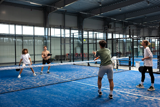 7 Benefits of Playing on Pickleball Indoor Courts